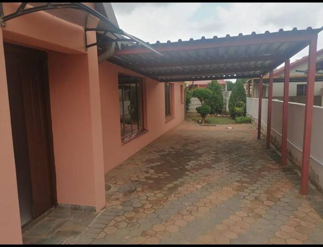 3 BEDROOM HOUSE FOR SALE IN MODIMOLLE